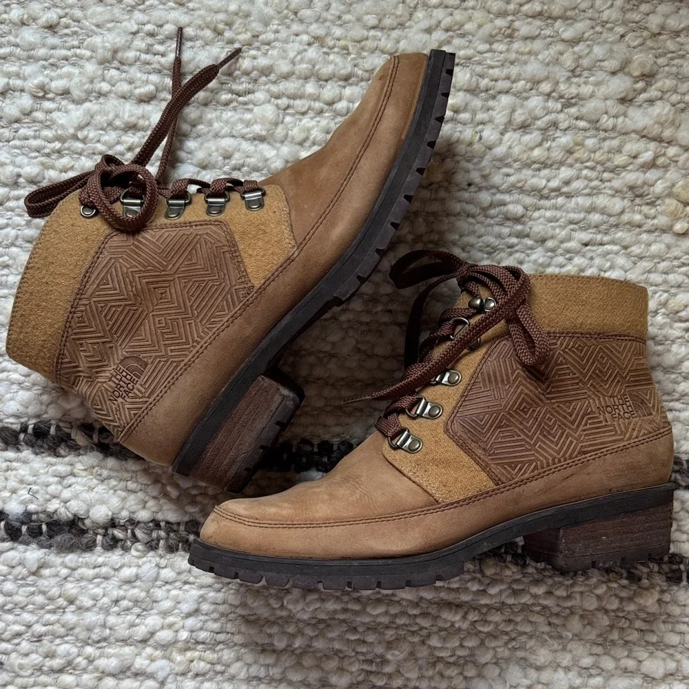Women’s The North Face Tan Leather Boots - Picture 6 of 10